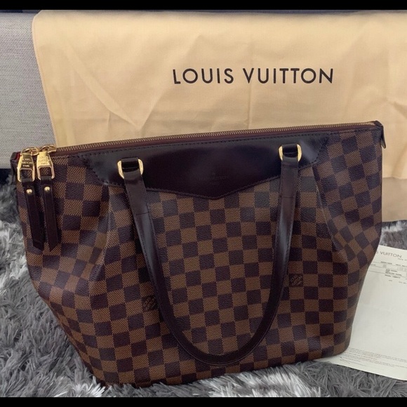 Louis Vuitton Handbags - Authentic Louis Vuitton Daimler Westminster GM